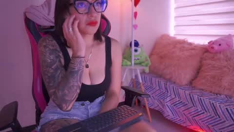 Snapshot of madison_mayer chatting on March 6, 2025, 3:45 pm Madison online show from March 6, 2025, 3:45 pm