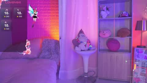 Snapshot of madison_mayer chatting on September 15, 2025, 12:16 pm Madison online show from September 15, 2025, 12:16 pm