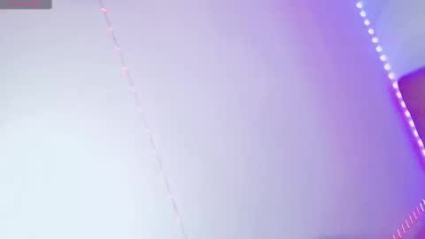 madison_oli online show from January 21, 2025, 6:45 pm