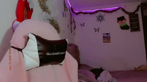 Snapshot of madison_x17 chatting on January 11, 2026, 12:26 am madso x17 online show from January 11, 2026, 12:26 am