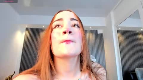 Snapshot of madisonanngel chatting on November 26, 2025, 8:21 pm Madison Angel online show from November 26, 2025, 8:21 pm