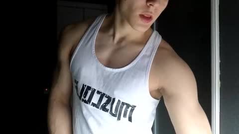 Snapshot of madisonboy2 chatting on February 1, 2026, 10:19 pm madisonboy2 online show from February 1, 2026, 10:19 pm