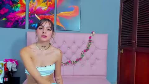 Snapshot of madisoncarzon chatting on November 21, 2025, 2:54 am Madison Carzon online show from November 21, 2025, 2:54 am