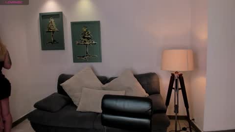 Snapshot of madisonkane chatting on December 15, 2025, 11:14 am Madison Kane online show from December 15, 2025, 11:14 am