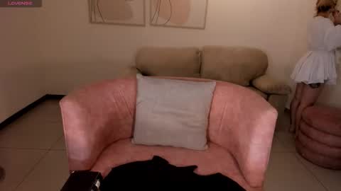 Snapshot of madisonkane chatting on December 19, 2025, 1:29 pm Madison Kane online show from December 19, 2025, 1:29 pm