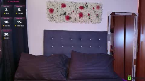 Snapshot of madisonwalkeeer chatting on October 26, 2025, 6:03 pm madisonwalkeeer online show from October 26, 2025, 6:03 pm