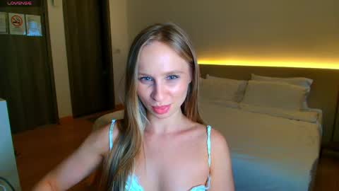 Snapshot of madlen_new chatting on April 25, 2026, 4:48 am Madlen online show from April 25, 2026, 4:48 am