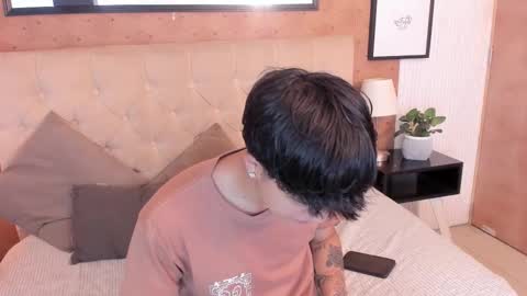 Snapshot of madness_savage chatting on March 17, 2026, 11:24 am Matthew online show from March 17, 2026, 11:24 am