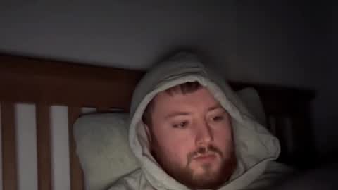 Snapshot of madnessben chatting on October 17, 2025, 5:32 am madnessben online show from October 17, 2025, 5:32 am