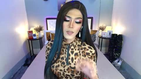 Wil online show from October 15, 2025, 6:52 pm