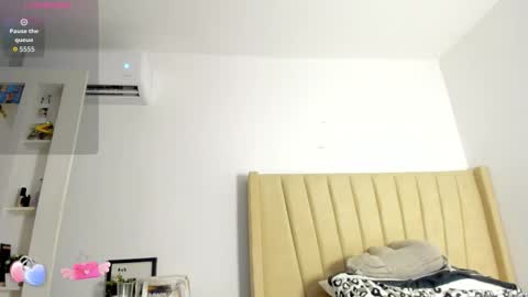 Snapshot of mady_edwards chatting on November 21, 2025, 11:14 pm Mady online show from November 21, 2025, 11:14 pm