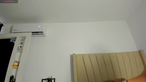 Snapshot of mady_edwards chatting on December 2, 2025, 10:16 pm Mady online show from December 2, 2025, 10:16 pm