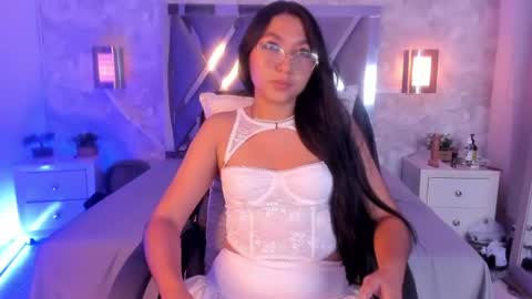 Mady Roa online show from July 15, 2026, 12:05 am