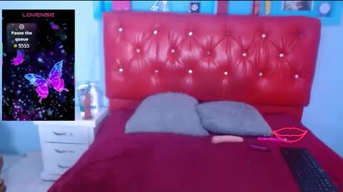 Snapshot of madyfox chatting on September 18, 2025, 2:19 pm madyfox online show from September 18, 2025, 2:19 pm