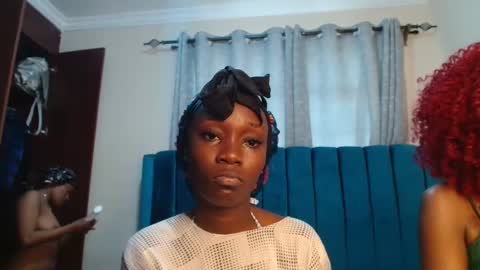 Snapshot of maeve_m chatting on December 11, 2024, 6:14 am Maeve online show from December 11, 2024, 6:14 am