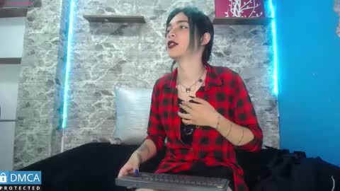 maevekuro online show from March 10, 2025, 7:18 pm