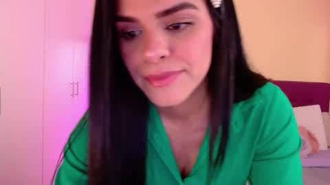 Snapshot of mafer_meow chatting on October 17, 2025, 10:56 pm Mafer Flor online show from October 17, 2025, 10:56 pm
