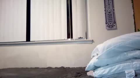 magdalena_805 online show from January 28, 2025, 2:00 am