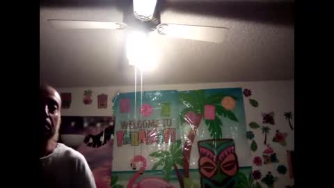 magdalena_805 online show from November 17, 2025, 10:59 pm