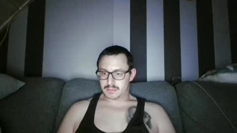 Snapshot of magfrauenfuesse chatting on December 18, 2025, 2:06 am magfrauenfuesse online show from December 18, 2025, 2:06 am