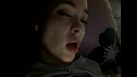 magggg658318 online show from February 1, 2025, 2:24 pm