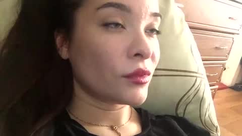 magggg658318 online show from March 8, 2025, 10:54 am