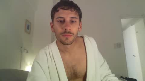 Snapshot of maggicboy29 chatting on March 27, 2026, 2:39 am maggicboy29 online show from March 27, 2026, 2:39 am