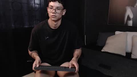 Damian Rivers online show from November 12, 2025, 8:30 pm