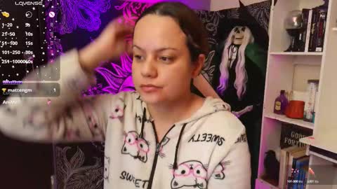Claire online show from October 5, 2025, 5:06 am