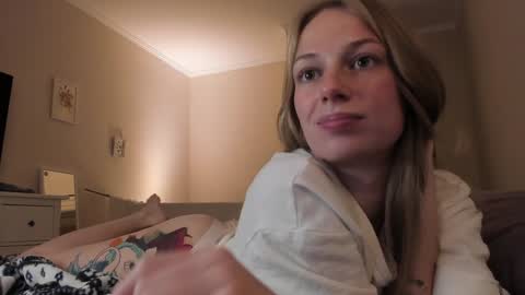 Snapshot of magic_couple13 chatting on December 2, 2024, 3:14 pm Alice  online show from December 2, 2024, 3:14 pm