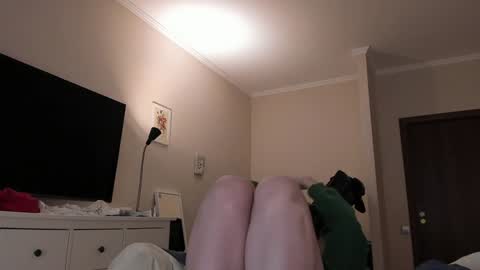 Snapshot of magic_couple13 chatting on December 25, 2024, 9:24 am Alice  online show from December 25, 2024, 9:24 am