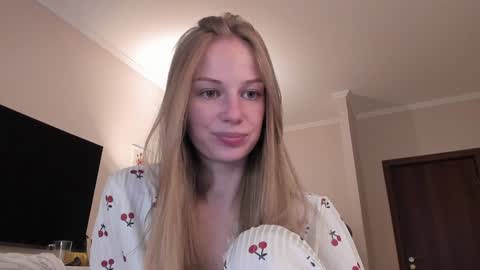Snapshot of magic_couple13 chatting on January 6, 2025, 12:24 pm Alice  online show from January 6, 2025, 12:24 pm
