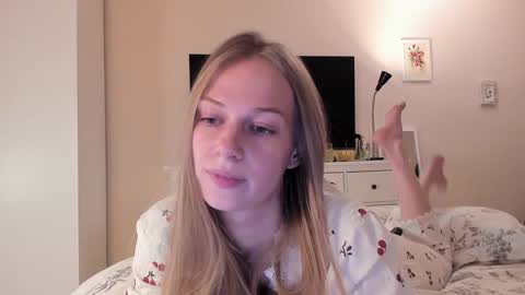 Snapshot of magic_couple13 chatting on January 6, 2025, 3:29 pm Alice  online show from January 6, 2025, 3:29 pm