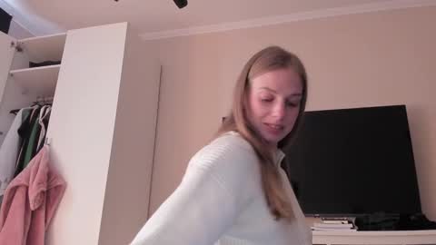 Snapshot of magic_couple13 chatting on February 18, 2025, 11:55 am Alice  online show from February 18, 2025, 11:55 am
