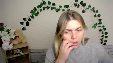 Snapshot of magic_katarina_ chatting on December 12, 2024, 11:29 am magic_katarina_ online show from December 12, 2024, 11:29 am