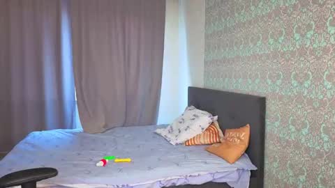 Merry online show from October 15, 2025, 1:39 am