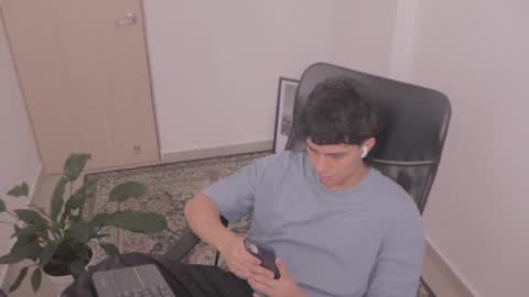 Snapshot of magic_tony chatting on January 15, 2026, 6:55 pm Tony Hoffa online show from January 15, 2026, 6:55 pm