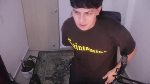 Snapshot of magic_tony chatting on February 16, 2026, 10:28 pm Tony Hoffa online show from February 16, 2026, 10:28 pm