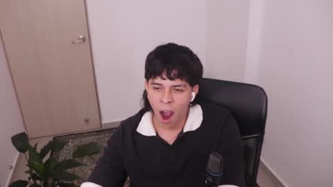 Snapshot of magic_tony chatting on February 23, 2026, 9:01 pm Tony Hoffa online show from February 23, 2026, 9:01 pm