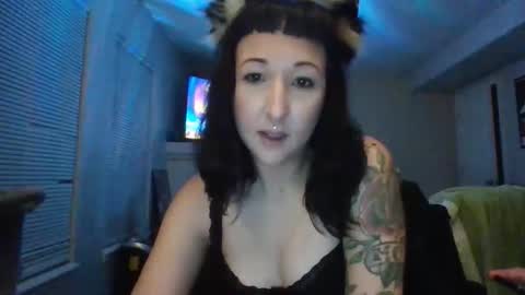 Snapshot of magickmilf chatting on January 15, 2026, 5:12 am Bebe online show from January 15, 2026, 5:12 am