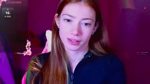 Snapshot of magicladyy chatting on December 21, 2025, 7:21 pm Angel online show from December 21, 2025, 7:21 pm