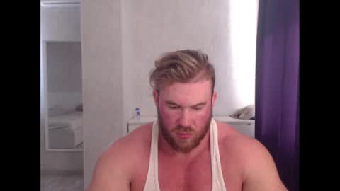 Snapshot of magicmax2017 chatting on December 2, 2024, 9:02 am magicmax2017 online show from December 2, 2024, 9:02 am