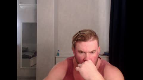 Snapshot of magicmax2017 chatting on December 12, 2024, 9:40 am magicmax2017 online show from December 12, 2024, 9:40 am