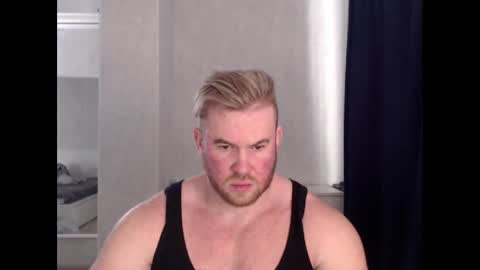 Snapshot of magicmax2017 chatting on February 17, 2025, 11:55 am magicmax2017 online show from February 17, 2025, 11:55 am