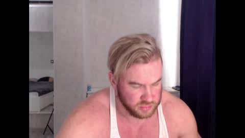 Snapshot of magicmax2017 chatting on March 2, 2025, 10:35 am magicmax2017 online show from March 2, 2025, 10:35 am