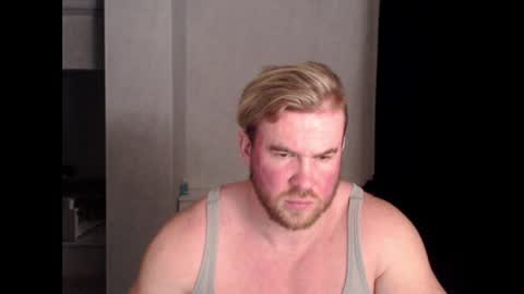 Snapshot of magicmax2017 chatting on March 9, 2025, 7:48 pm magicmax2017 online show from March 9, 2025, 7:48 pm