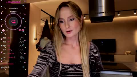 Snapshot of magicpeaach chatting on December 20, 2024, 4:14 pm magicpeaach online show from December 20, 2024, 4:14 pm