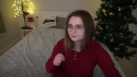 Snapshot of magicpeachhs chatting on December 9, 2024, 5:30 pm Emily online show from December 9, 2024, 5:30 pm