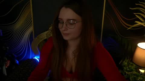 Snapshot of magicpeachhs chatting on January 8, 2025, 6:41 am Emily online show from January 8, 2025, 6:41 am
