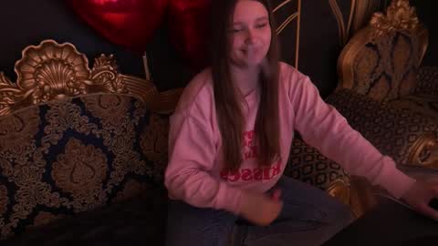 Snapshot of magicpeachhs chatting on February 9, 2026, 3:27 pm Emily online show from February 9, 2026, 3:27 pm